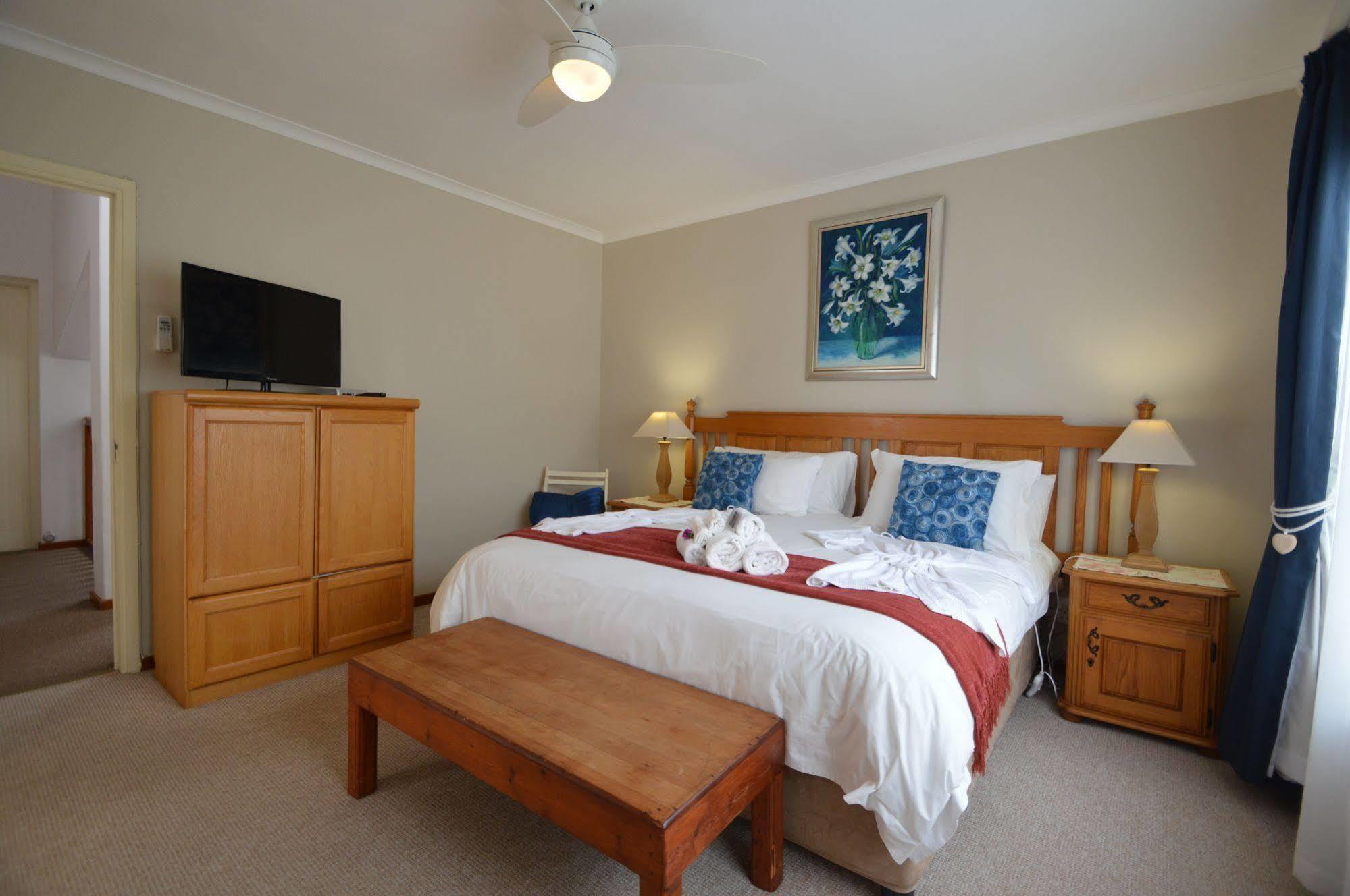 Bayside Lodge Garden Route B&B Плетенбърг Бей Екстериор снимка